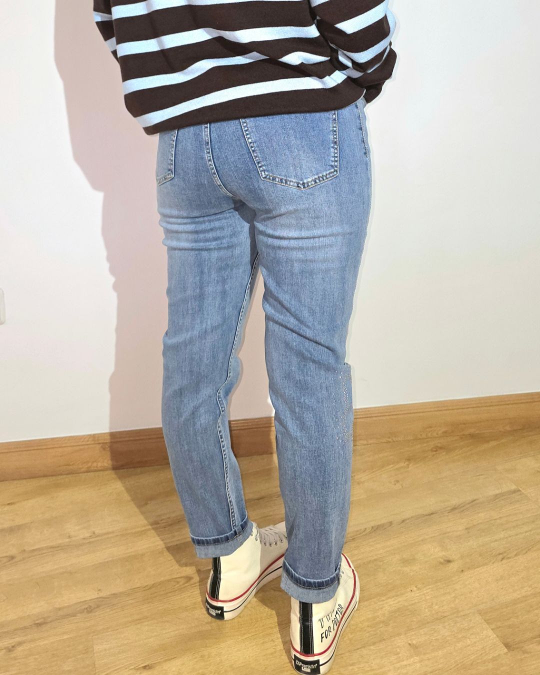 Jean Mom fit brillos